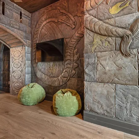 Luxurious 15 Bedroom Villa In Orlando6515-3
