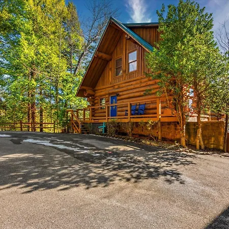 Smokiesboutiquecabins Would Love To Host You! 4 Miles To Gatlinburg Strip! Resort Pool Open May 1 Through Oct 1! Views, Shuffleboard, Hot Tub, Arcade!-2