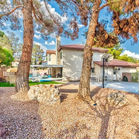 Treasure Bay-3Br Pool & Hot Tub Oasis Near T Strip-3