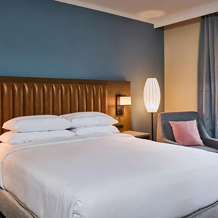 Doubletree By Hilton Chatsworth-3