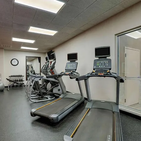 Drury Inn & Suites Charlotte Northlake-3