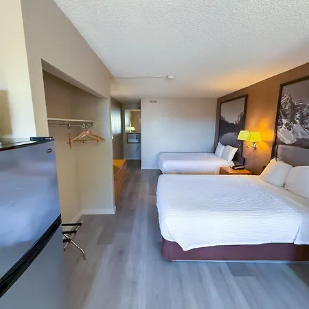 Super 8 By Wyndham Medicine Hat Ab-3