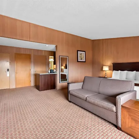 Best Western Chieftain Inn-3