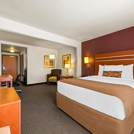 Wingate By Wyndham Calgary South-2