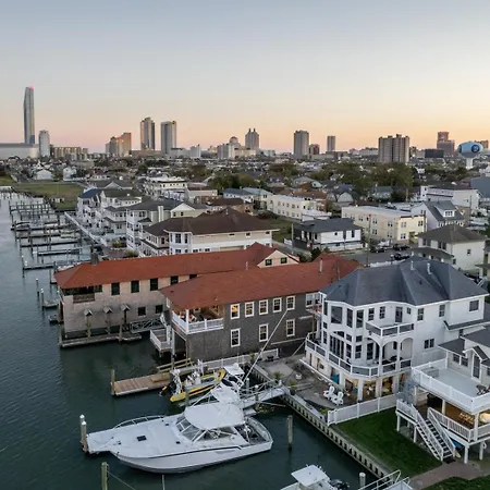 The Capone House-Historic Bayfront Home W/Hot Tub-2