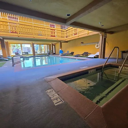 The Aqua Pacific Hotel-2