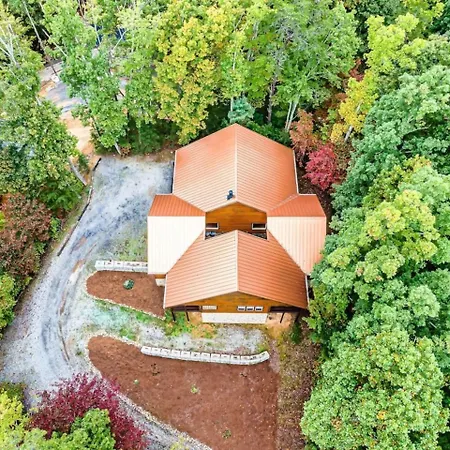 A Step Above, Gatlinburg Luxury Cabin-3