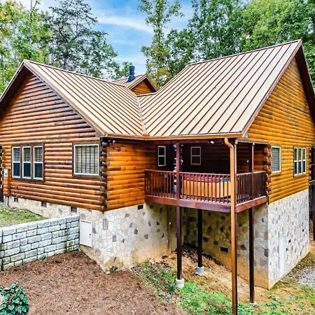 A Step Above, Gatlinburg Luxury Cabin-2