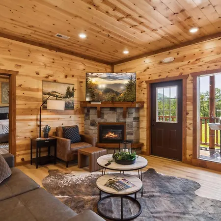 Splash Mountain Lodge Cabin-2