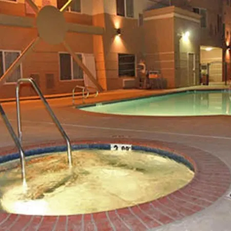 Holiday Inn Express Hotel & Suites Bakersfield Central By Ihg-2