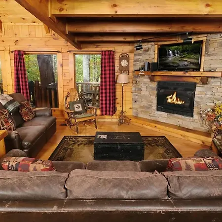 Oak Tree Lodge #2509-3