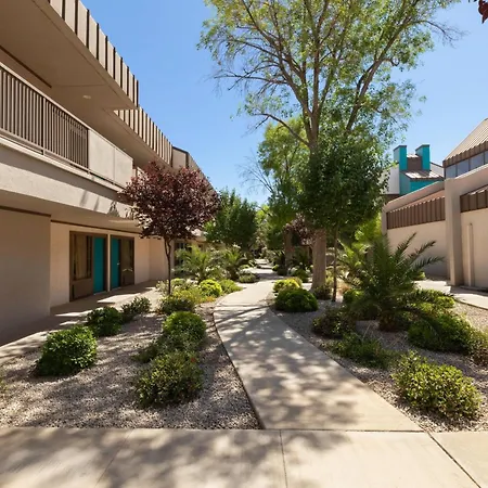 Ramada By Wyndham El Paso-2