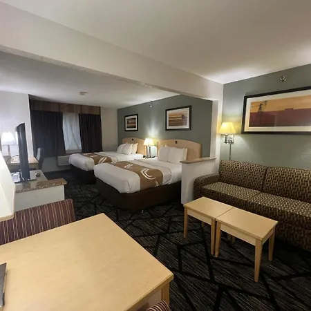 Quality Inn & Suites Loveland-2