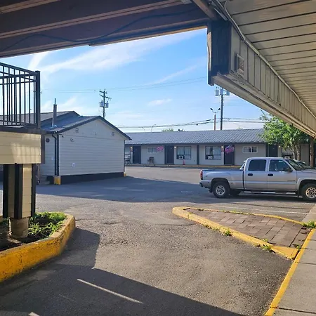 Camelot Court Motel-3