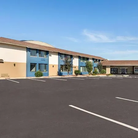 Americinn By Wyndham La Crosse Riverfront-Conference Center-3