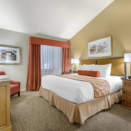 Best Western Plus Arroyo Roble Hotel & Creekside Villas-3