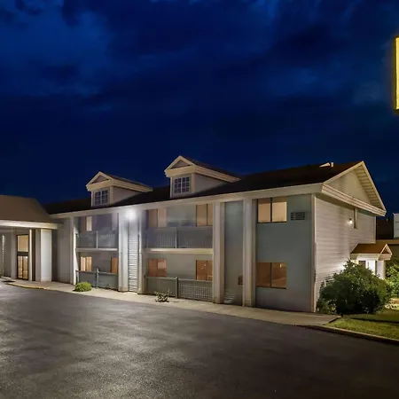 Super 8 By Wyndham La Crosse-2