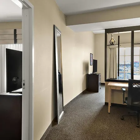 Cambria Hotel Columbus - Polaris-3