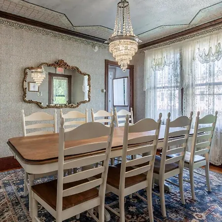 The Albert Stevens House - Whole House-3