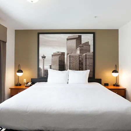 Super 8 By Wyndham Calgary Shawnessy Area-2
