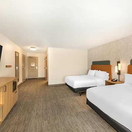 Hampton Inn & Suites Moreno Valley-2