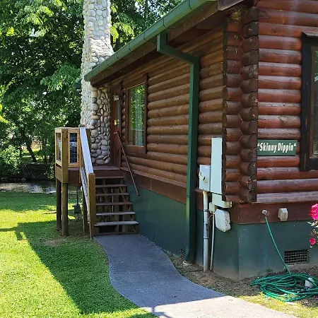Free Tickets & Easy Parkway Access - Skinny Dippin'-Cozy Riverfront Log Cabin-Dogs Ok Wfee-3