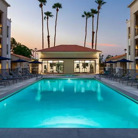 Courtyard By Marriott Palm Springs-2