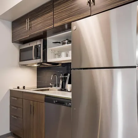 Mainstay Suites Gaylord-2