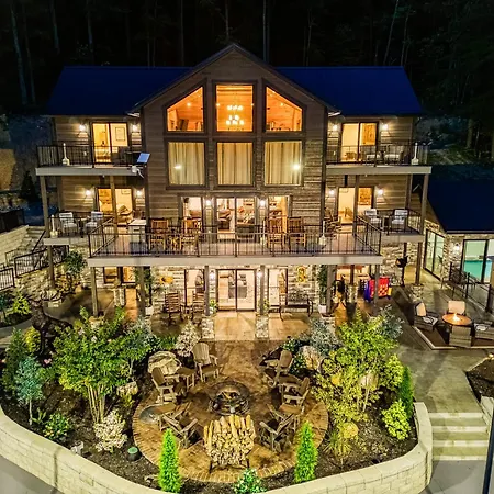 Alpine Splash - Luxury - Private Indoor Pool, Theatergaming, Large Yard, Pond, Basketball Court!!!-3