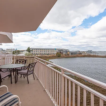 Spacious 3-Bedroom Condo At Sunset Bay Perfect For Families In Ocean City-3