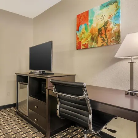 Best Western Plus Pleasanton Inn-2