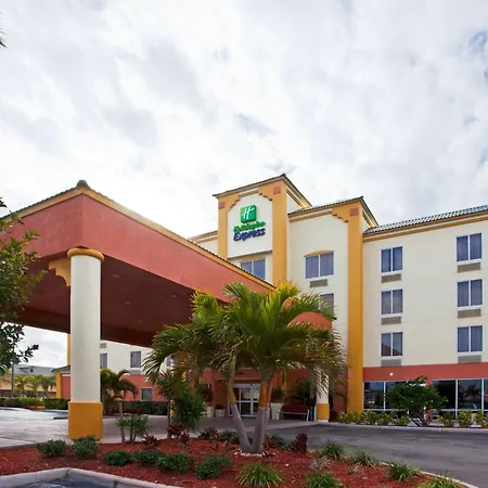 Holiday Inn Express Hotel & Suites Cocoa Beach By Ihg-3