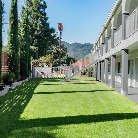 The Orchard Hotel Ukiah Wine Country Free Breakfast, Pool, & Hot Tub-2