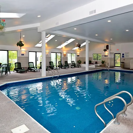 Quality Inn Shelburne - Burlington-3