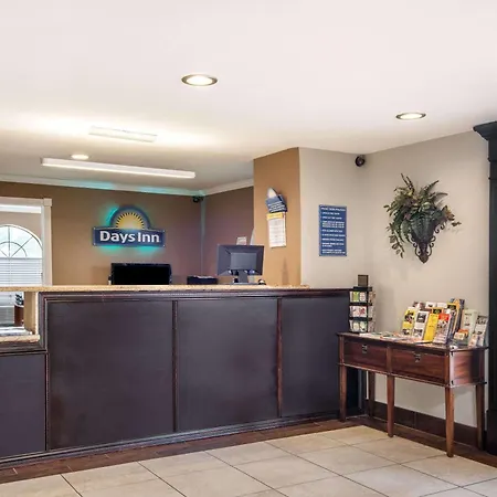Days Inn By Wyndham New Braunfels-3