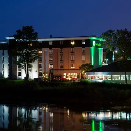 Holiday Inn Milwaukee Riverfront By Ihg-3