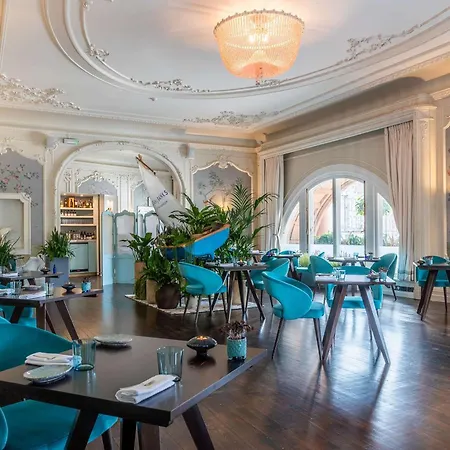 The Caledonian Edinburgh, Curio Collection By Hilton-2