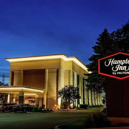 Hampton Inn Milwaukee Northwest-3