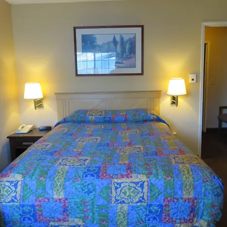 Surf City Inn & Suites-2