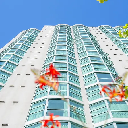 Rosedale On Robson Suite Hotel-2