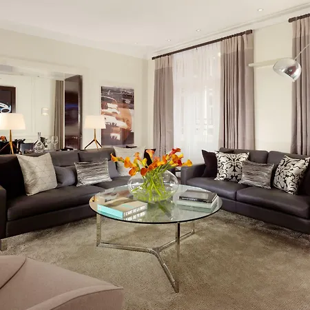 Taj 51 Buckingham Gate Suites And Residences-2