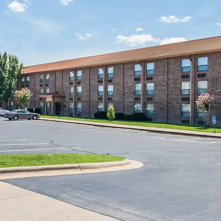 Comfort Inn At Thousand Hills-3