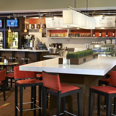 Courtyard By Marriott Detroit Troy-2