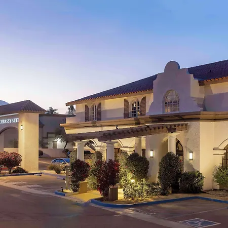 Embassy Suites By Hilton Palm Desert-3