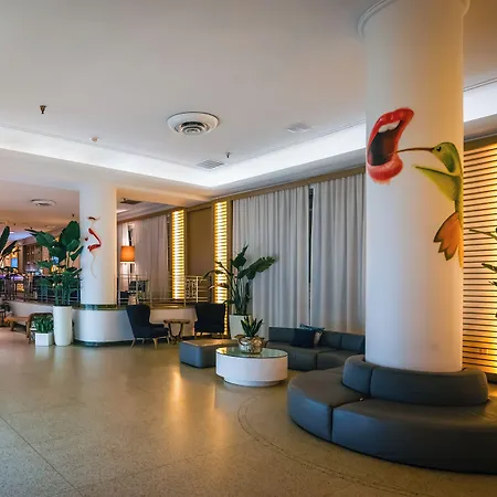 Marseilles Beachfront Hotel-3