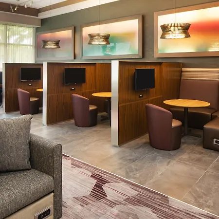 Courtyard By Marriott Miami Airport-2