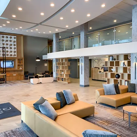 Delta Hotels By Marriott Green Bay-3