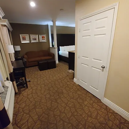 Comfort Inn & Suites Huntington Beach-2