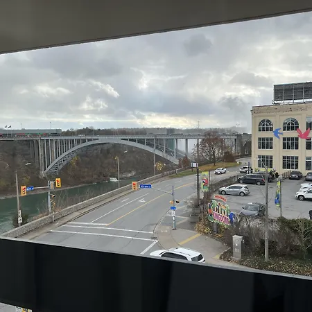 Travelodge By Wyndham Niagara Falls Fallsview-3