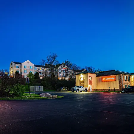 Econo Lodge Cleveland Southeast - Kent-3